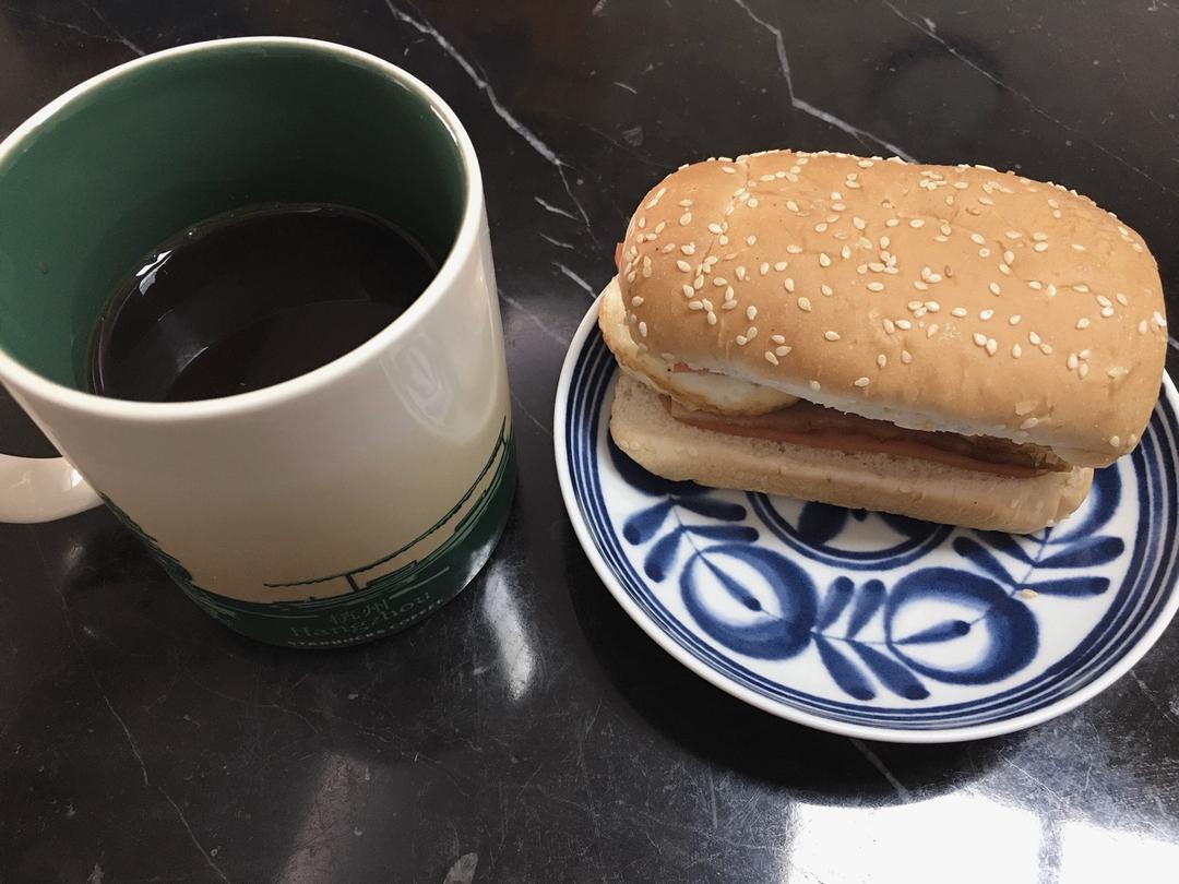 手冲黑咖啡