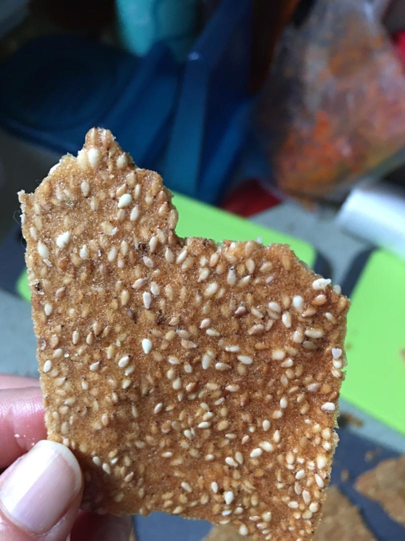 芝麻薄脆饼干，一步操作，超级简单