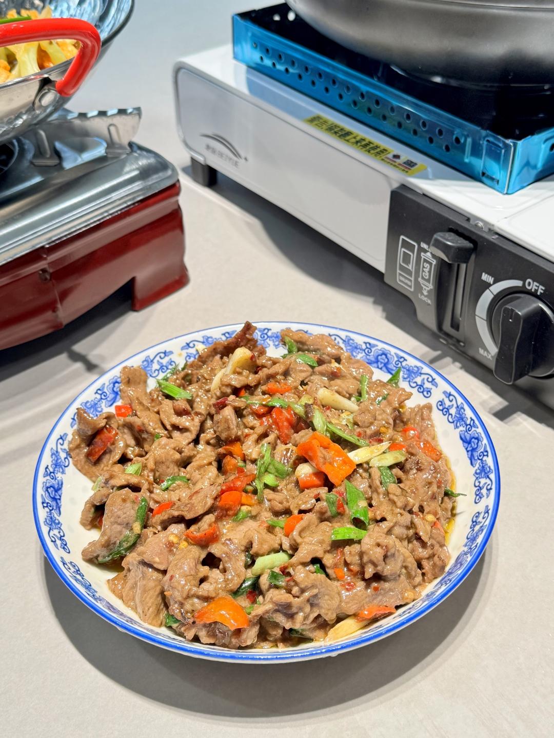 又嫩又滑的小炒牛肉