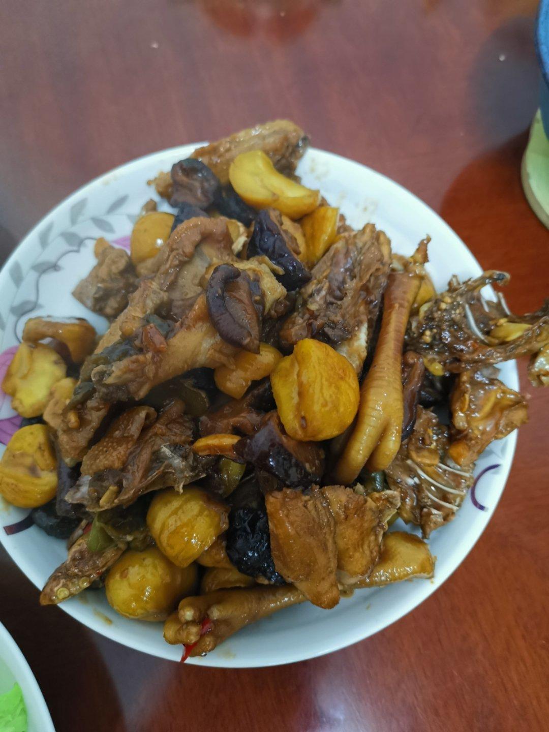 【栗子烧鸡】鸡肉都给你吃，栗子归我~