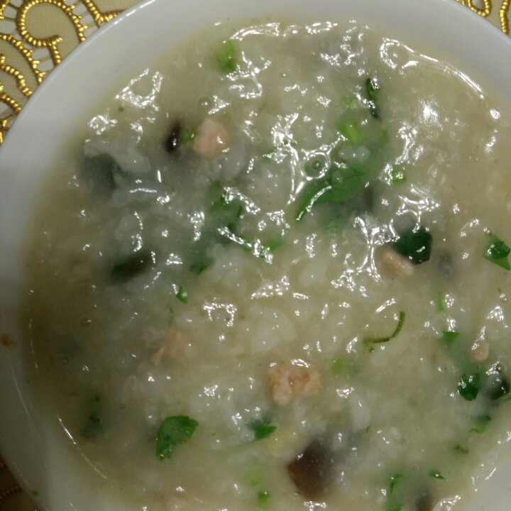 营养早餐-皮蛋瘦肉粥