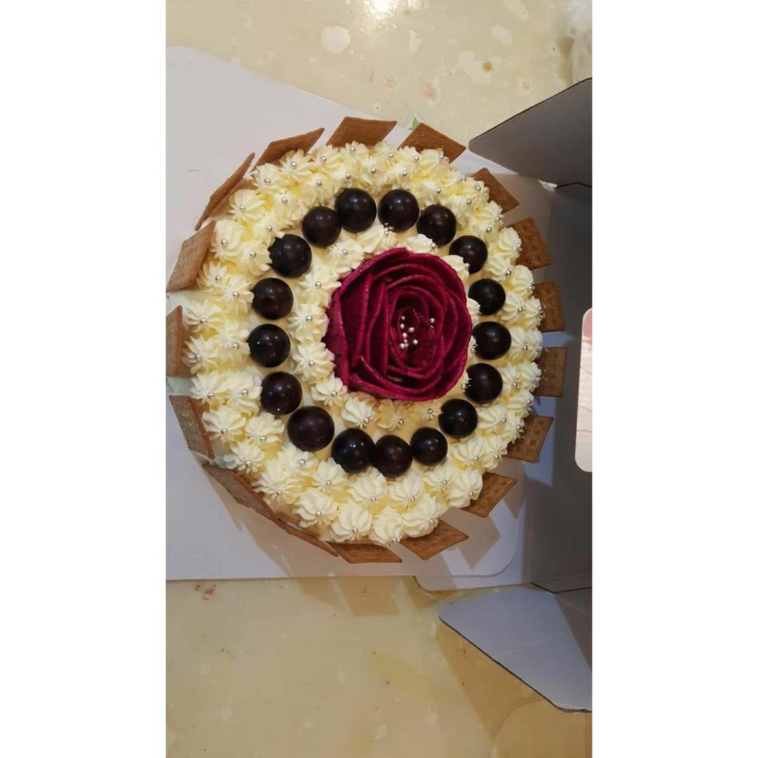 草莓戚风生日蛋糕