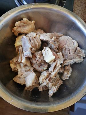 大白菜羊肉粉丝汤的做法 步骤1