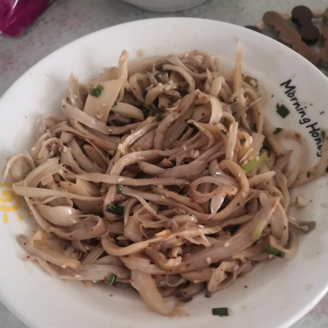 凉拌杏鲍菇（升级版万能凉拌汁）