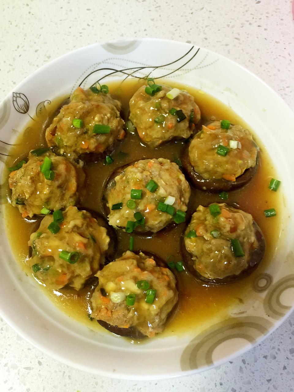 蘑菇酿肉