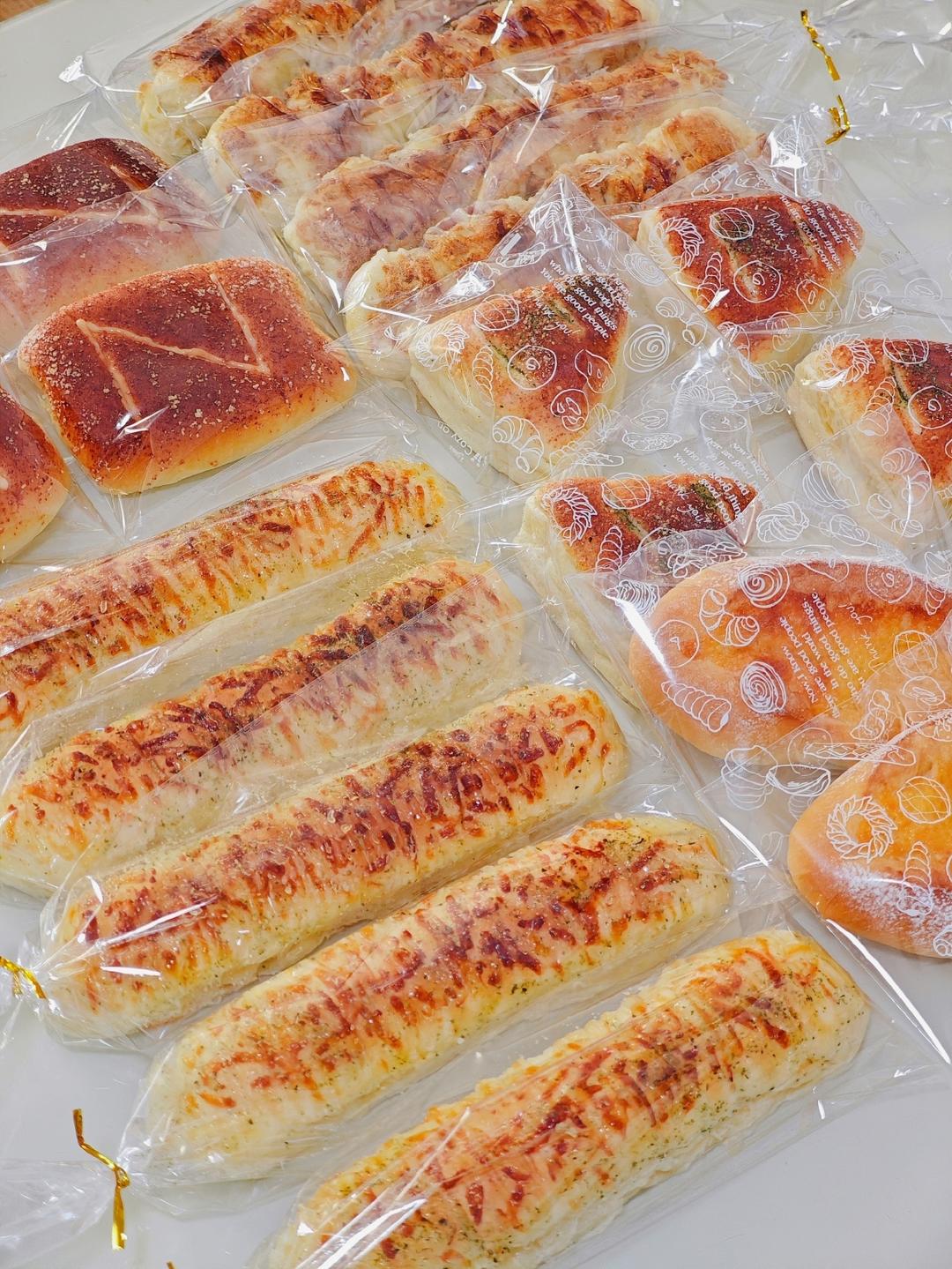 降温友好，烫种基础面团---三种口味奶酪包，香芋、奶盐和奥利奥