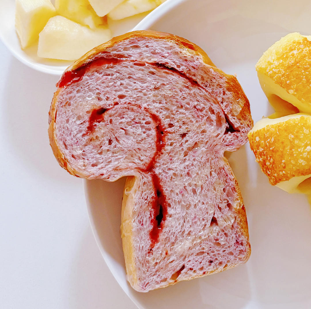 『美味与颜值并存』双重蓝莓吐司