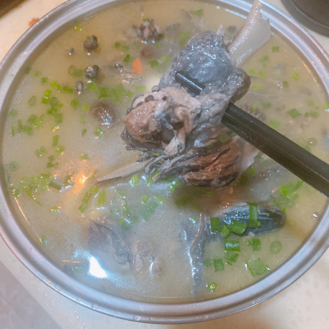 滋阴补血～香菇山药乌鸡汤