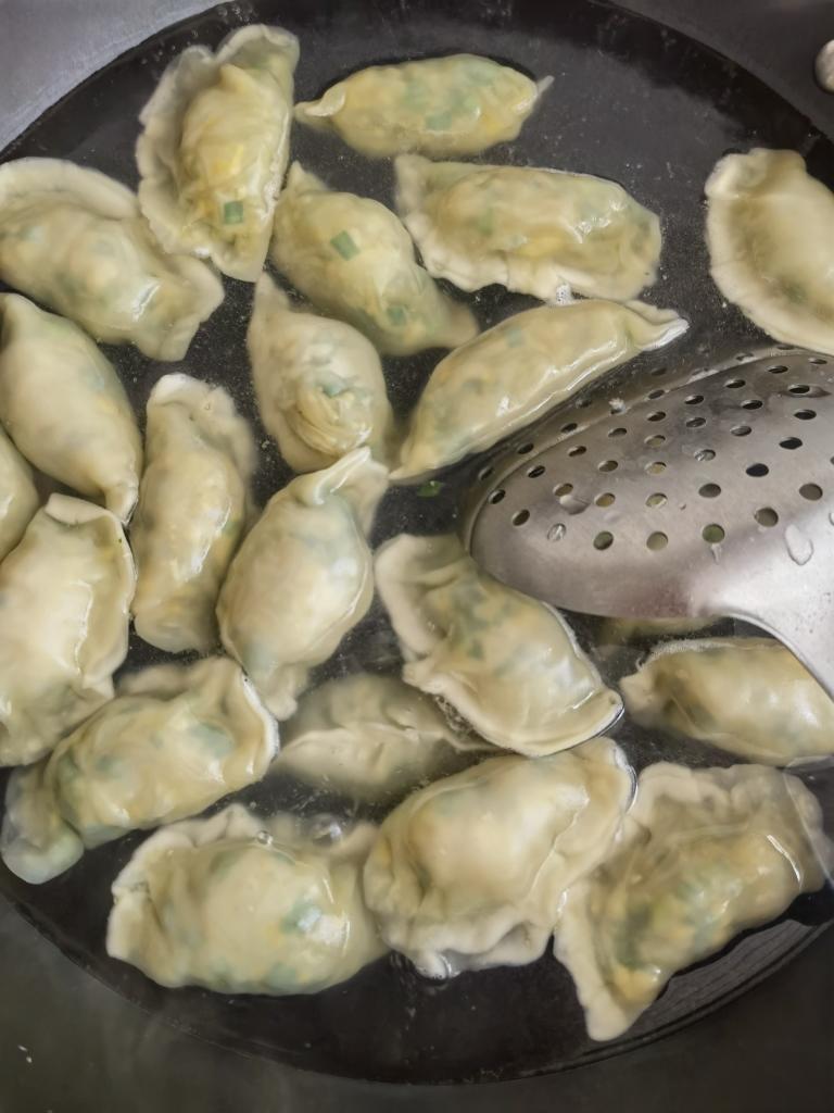 韭菜鸡蛋粉丝水饺（清淡版本）的做法