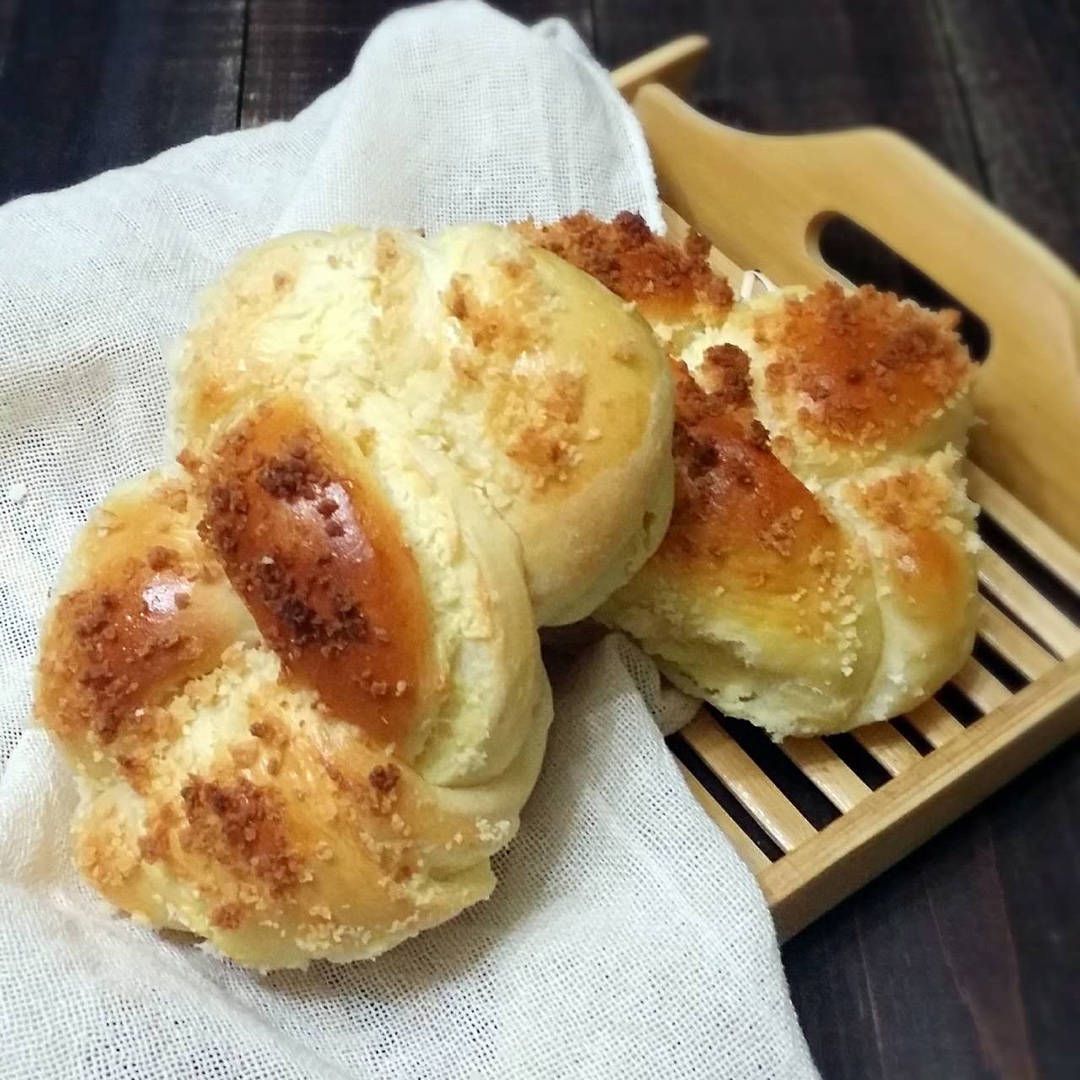 汤种椰蓉酥粒面包