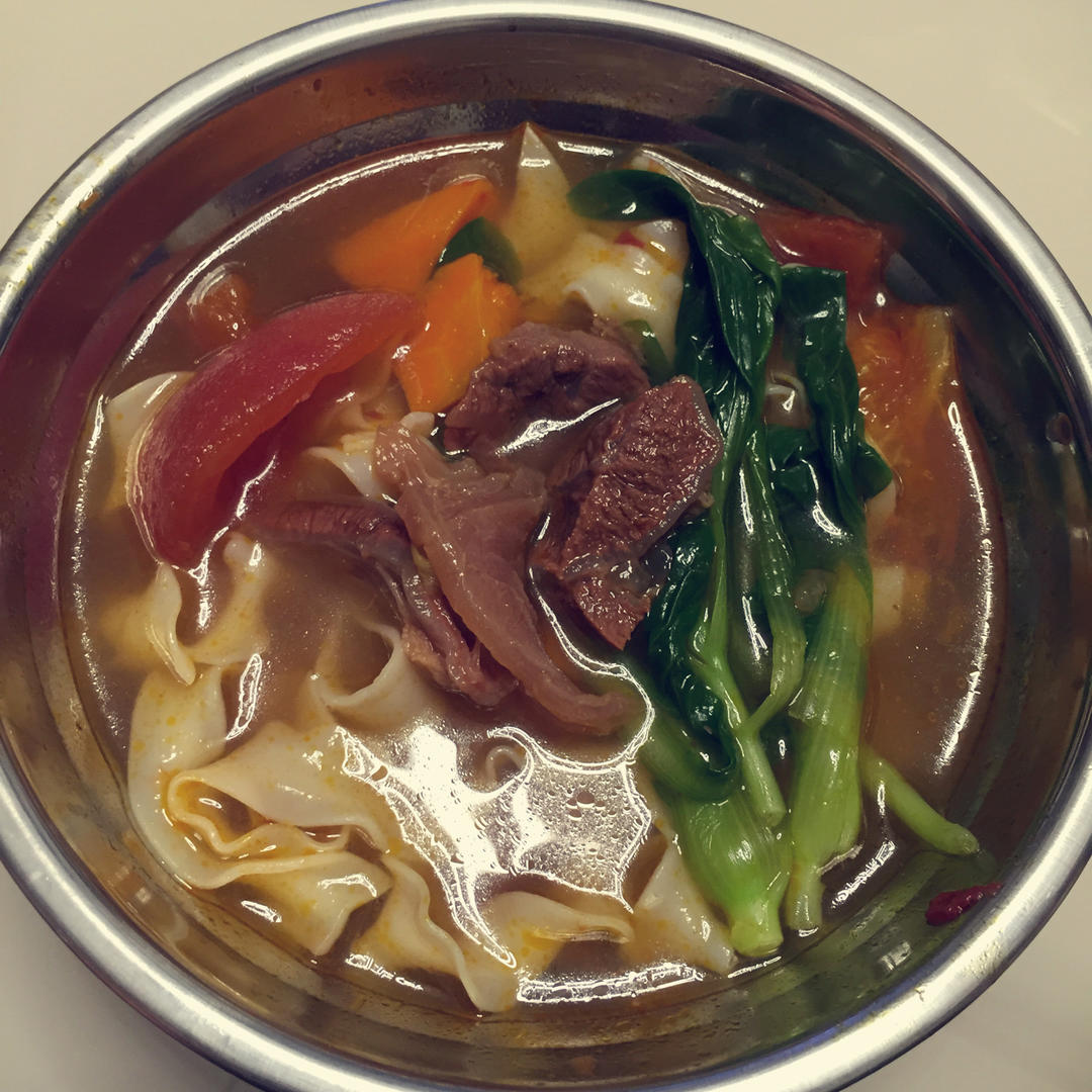 正宗台湾红烧番茄牛肉面（牛肉汤饺）