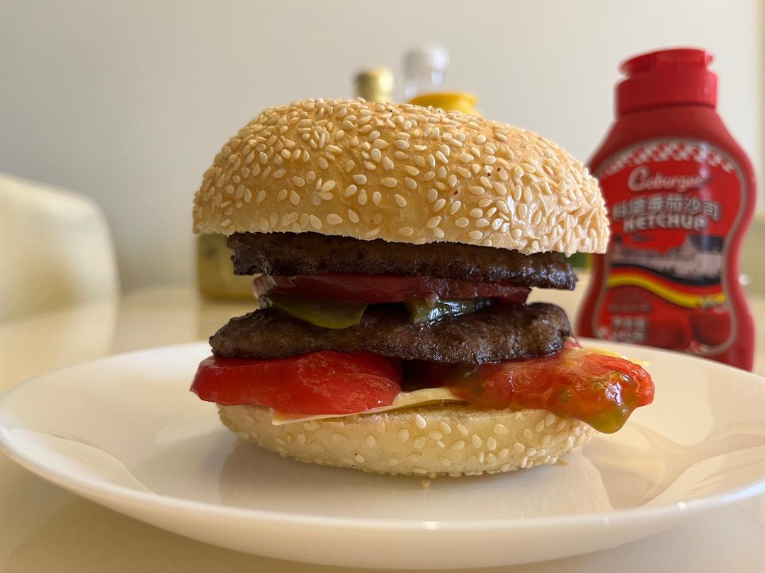 🍔🍔自制健康双层牛肉汉堡，不输某K某M！🍔🍔的做法