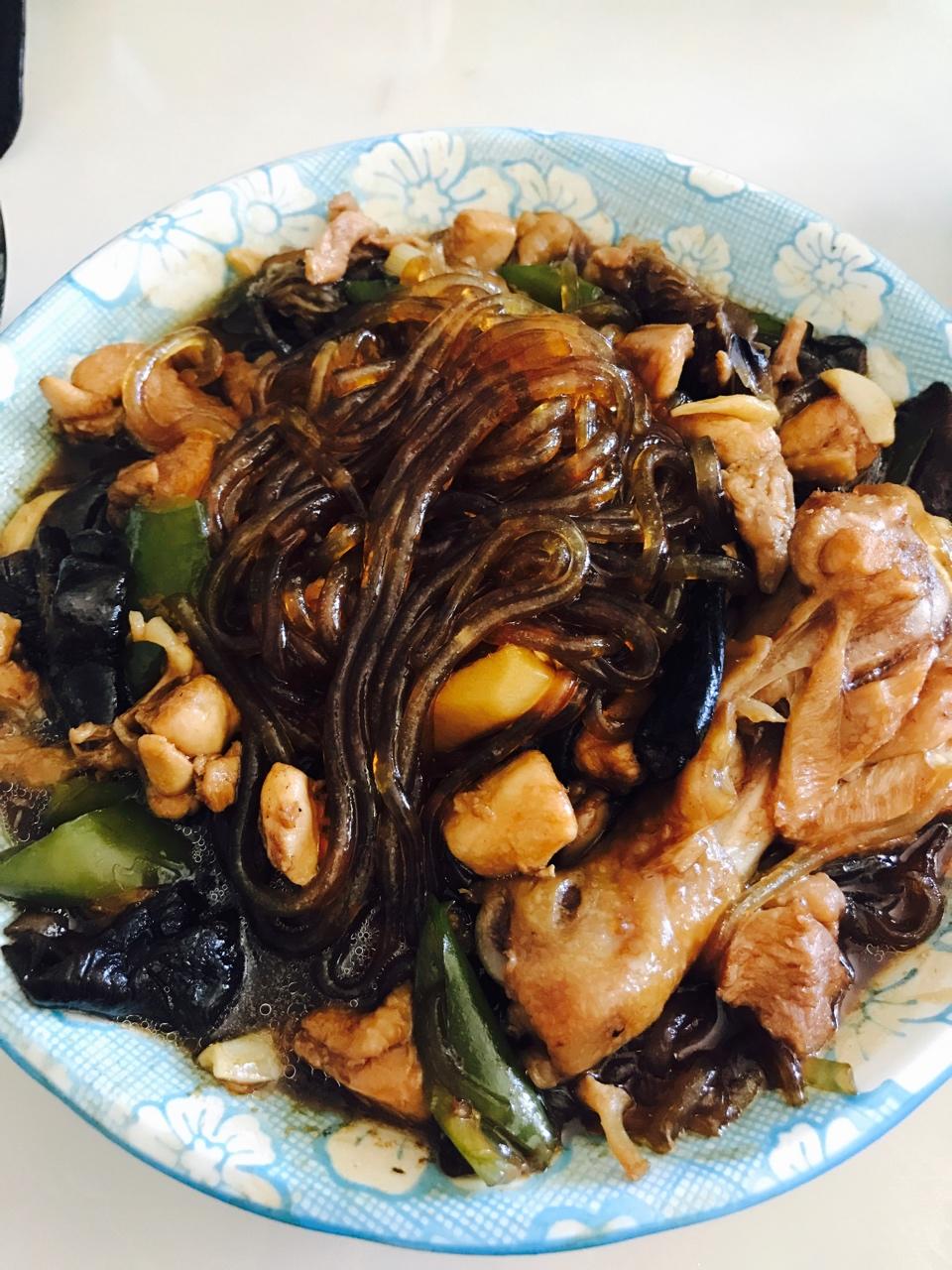 小鸡炖蘑菇