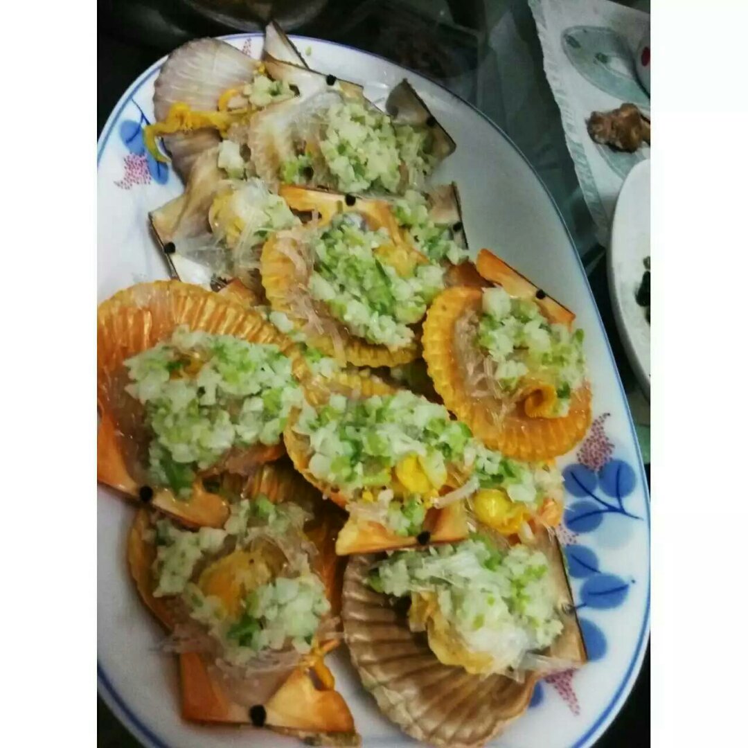 蒜蓉粉丝蒸扇贝
