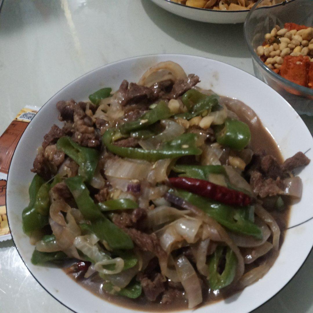青椒洋葱炒牛肉丝