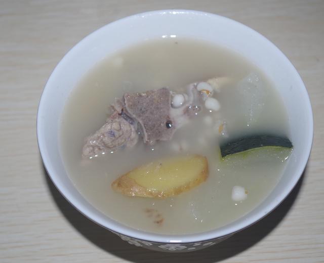 冬瓜薏米龙骨汤的做法