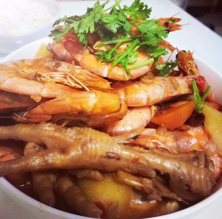 超入味的鸡爪煲，吃过就忘不了