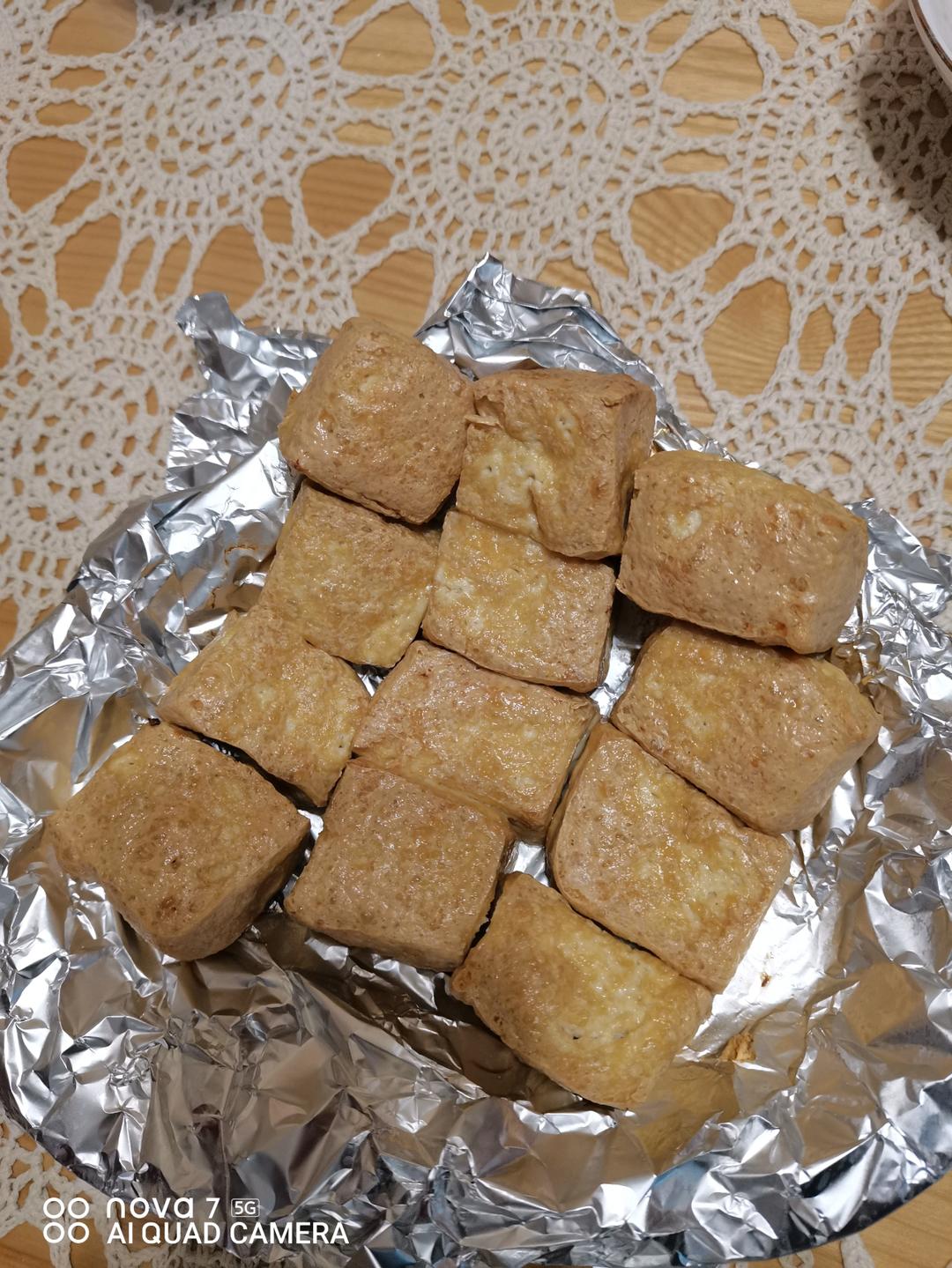 小吃｜街边酥炸豆腐附酱汁（空气炸锅版）