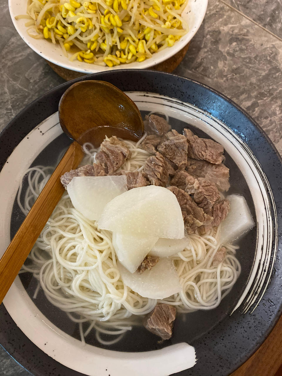 大白萝卜清炖牛肉