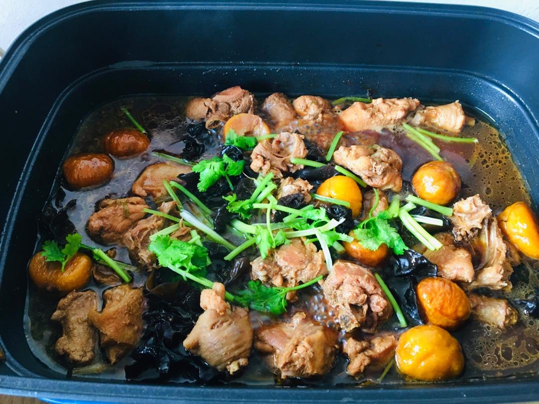 栗子焖鸡￨汁浓味郁、软糯入味