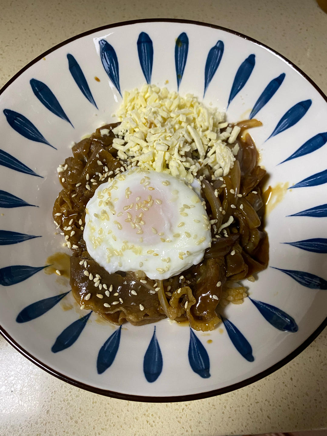 这大概是最接近日料店的照烧肥牛饭了
