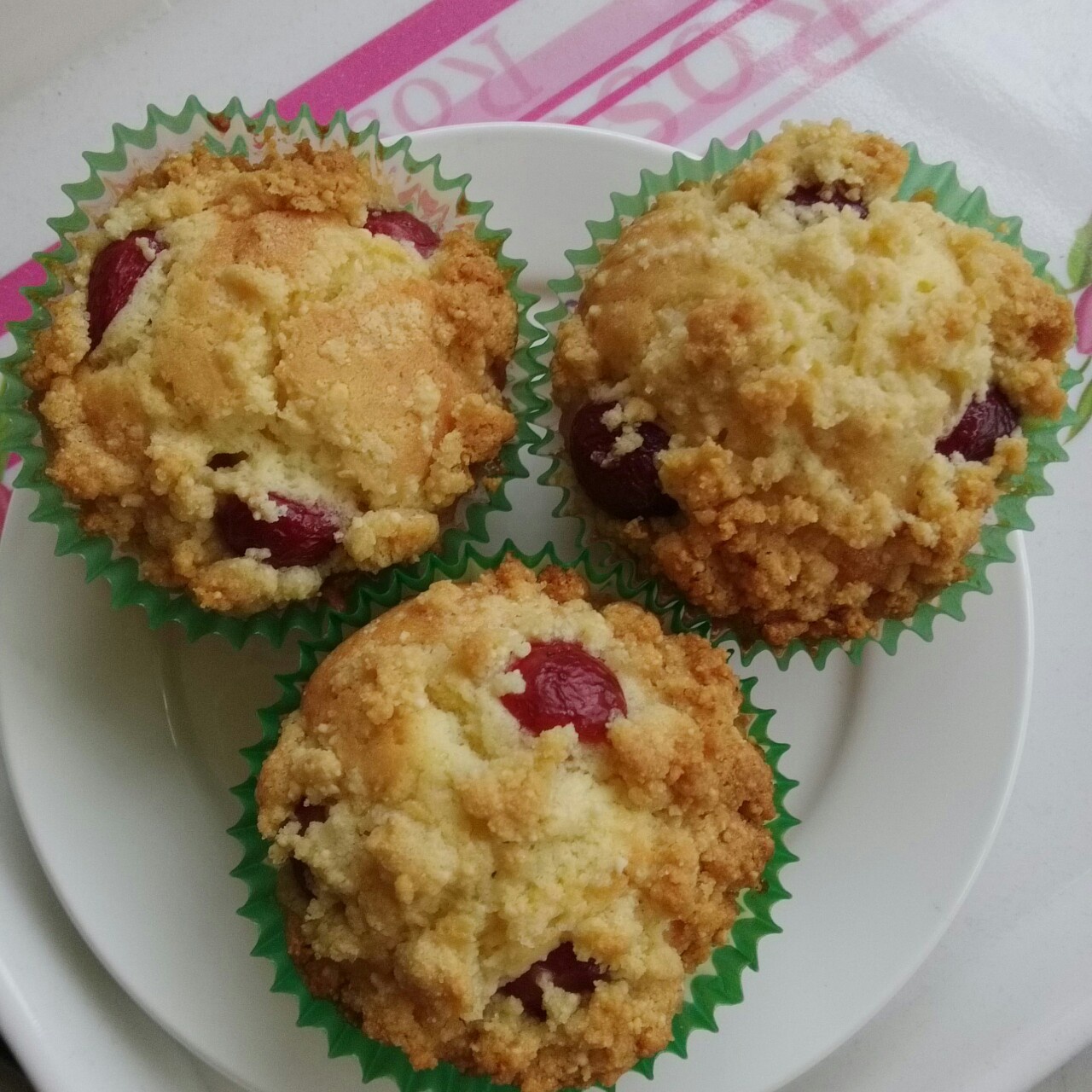 樱桃杏仁酥纸杯蛋糕 Cherry Cupcakes