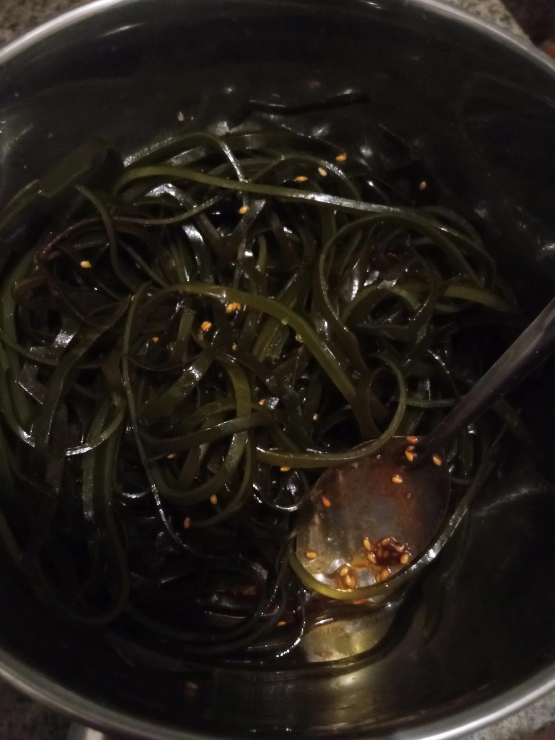 凉拌酸辣海带丝