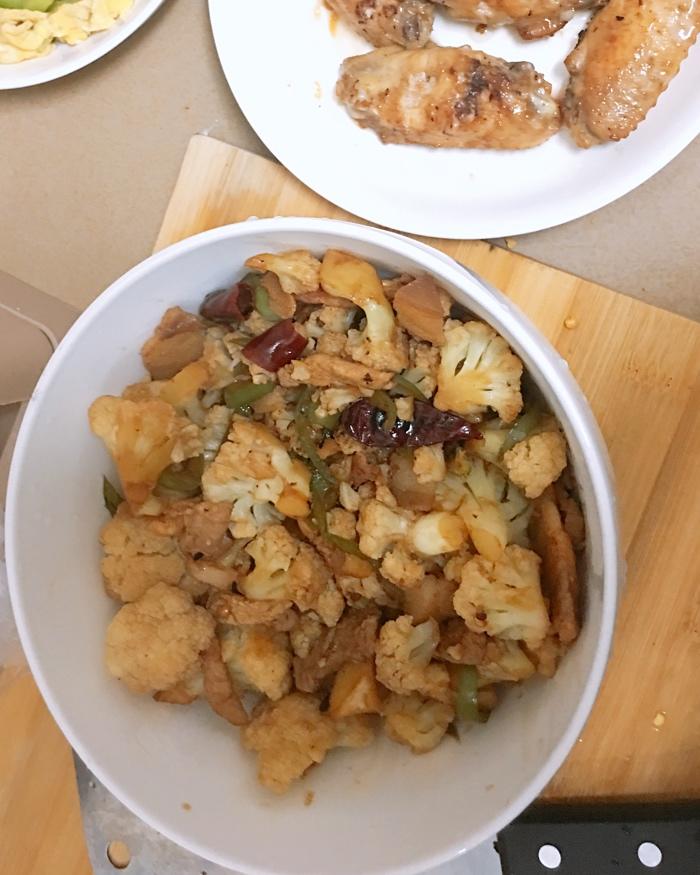 老丁的私房菜-干锅花菜