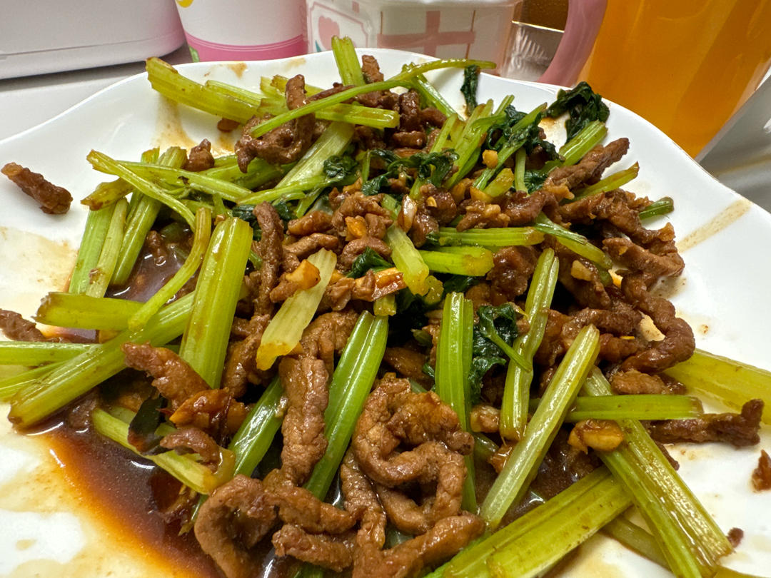 芹菜炒肉丝