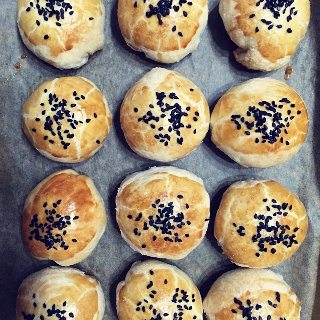 泳式鲜肉榨菜月饼