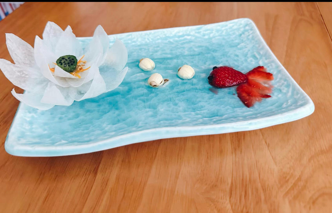 做一朵白莲花，用萝卜～