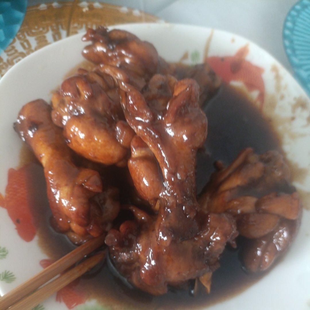 厨师长教你：“可乐鸡翅”的家常做法，味道鲜嫩可口，先收藏起来