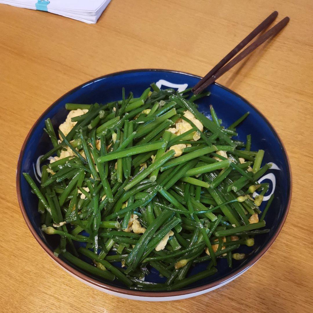 韭菜花炒鸡蛋