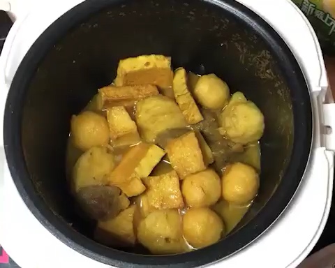 咖喱丸子（电饭煲食谱3）的做法