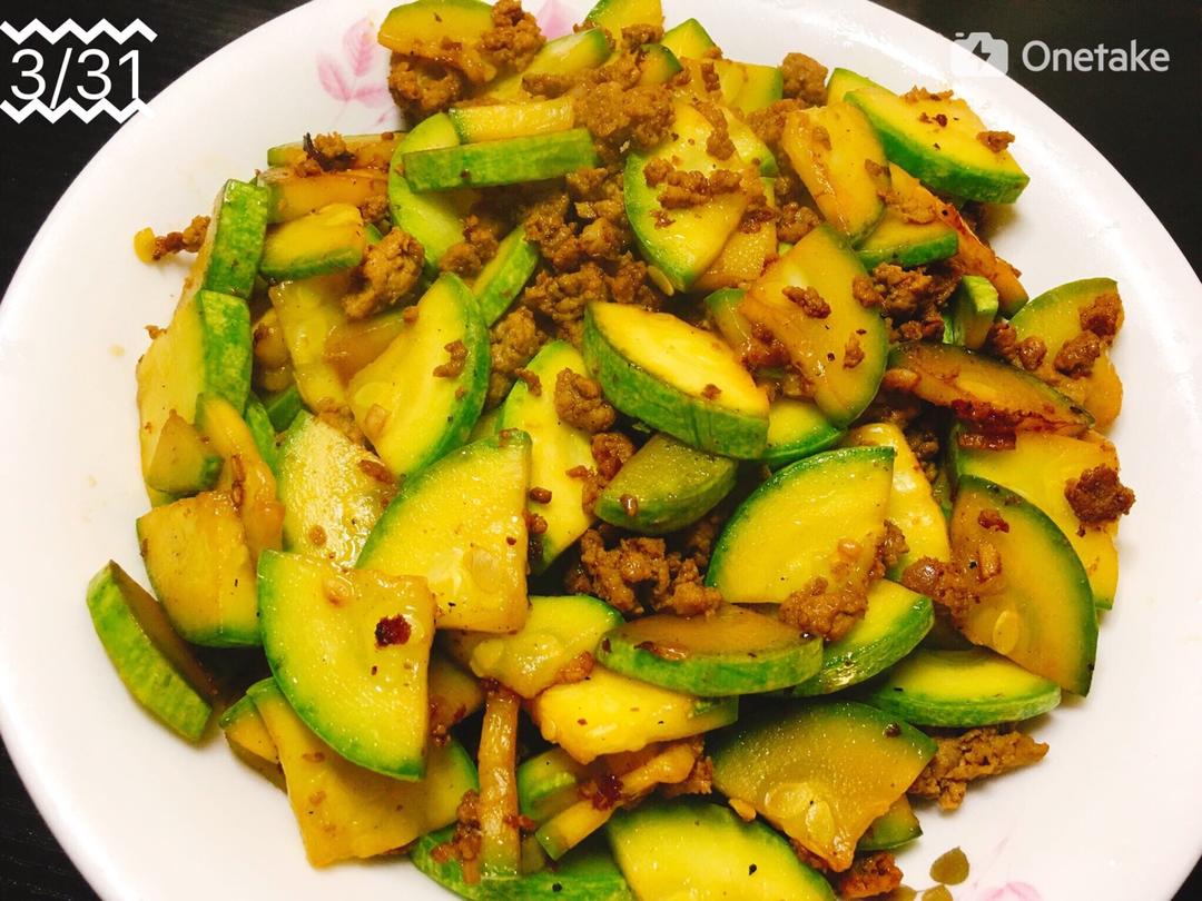 西葫芦炒肉片