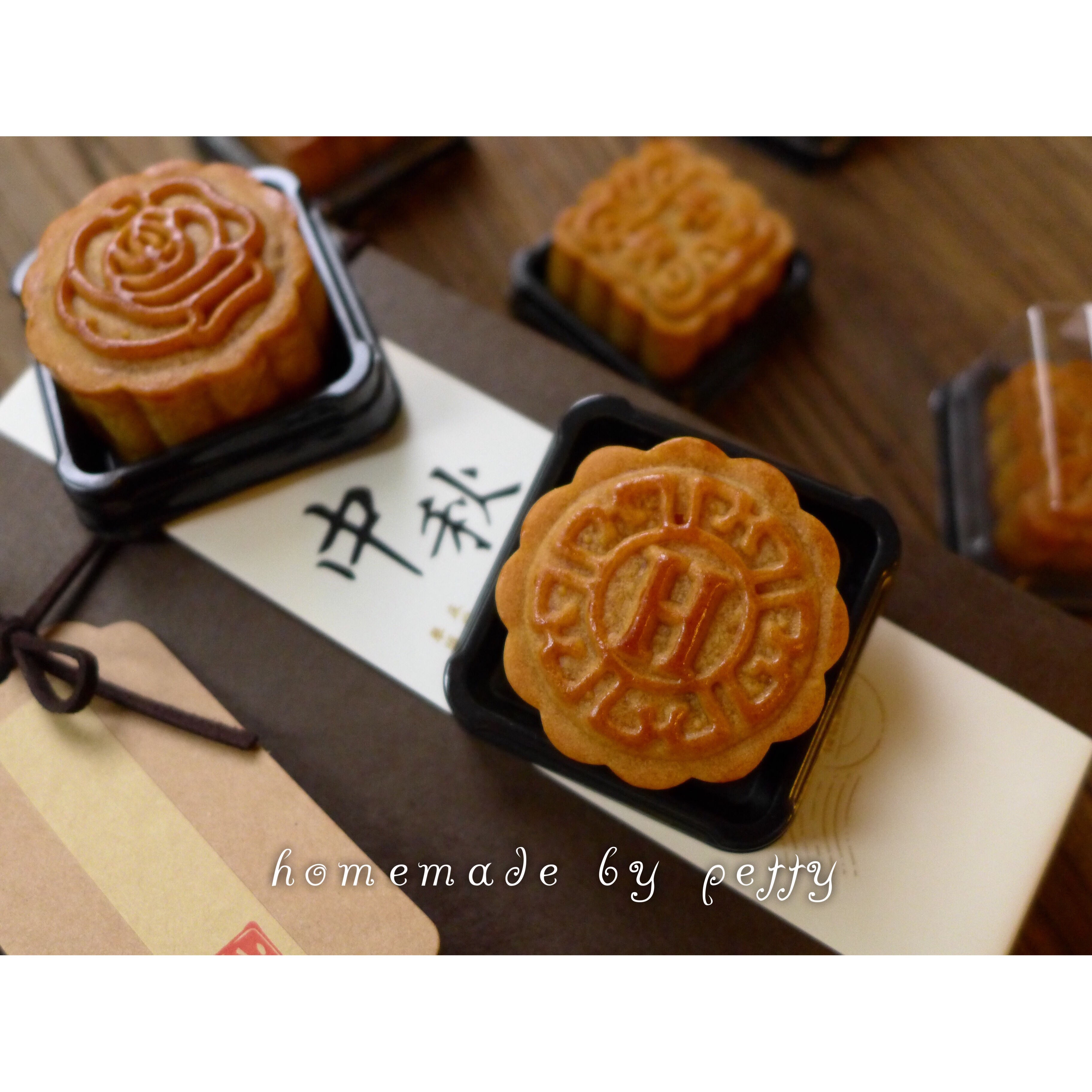 广式月饼—蛋黄莲蓉月饼