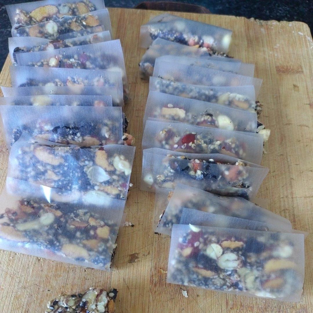 黑芝麻核桃红枣糕