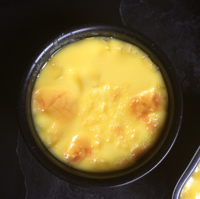 Crèmebrulée。法式烤布雷。焦糖布丁。