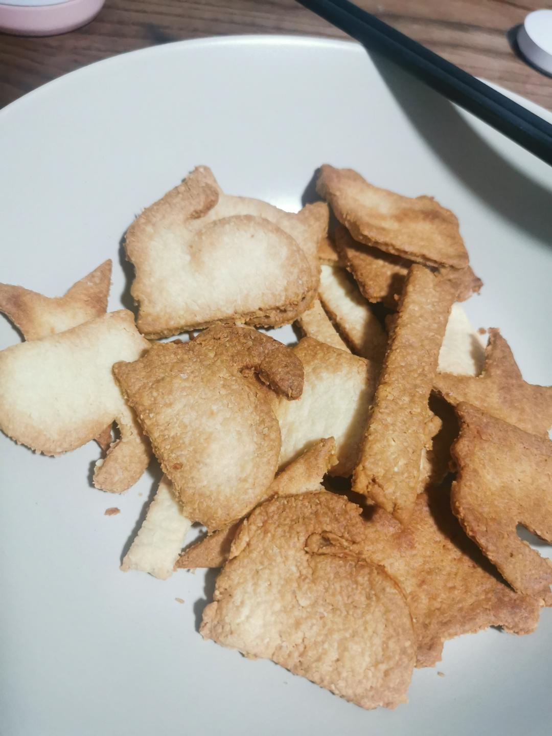 多余打发奶油的用法：香脆芝麻饼干