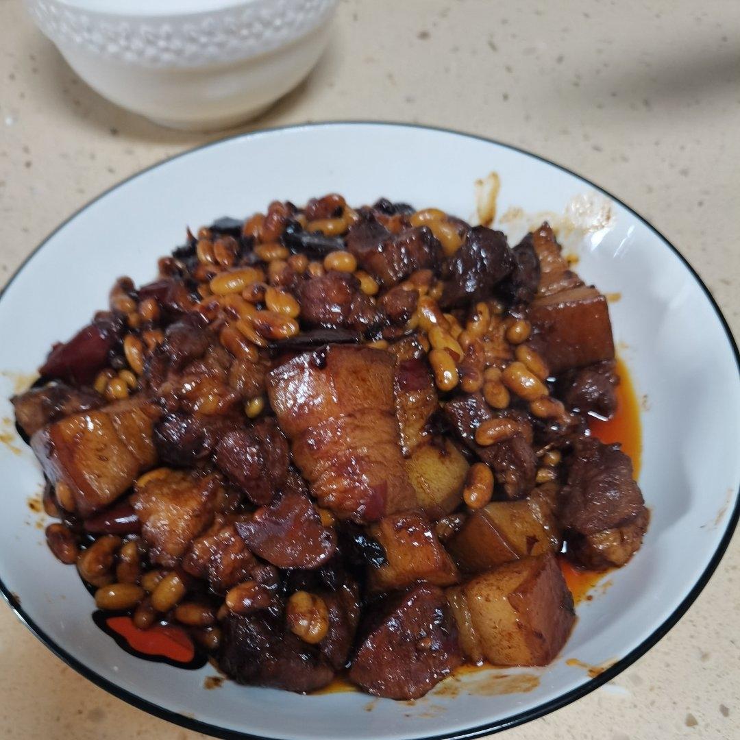 川式红烧肉—黄豆烧肉