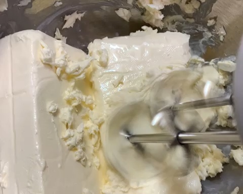 无糖8寸巴斯克蛋糕消耗奶油奶酪的做法 步骤2