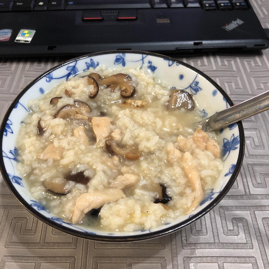 一分钟就可以学会的美味香菇鸡肉粥