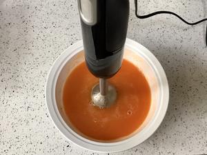 适口极佳的红萝卜汁的做法 步骤2