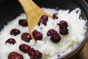 铸铁锅菜谱--大枣焖米饭的做法 步骤5