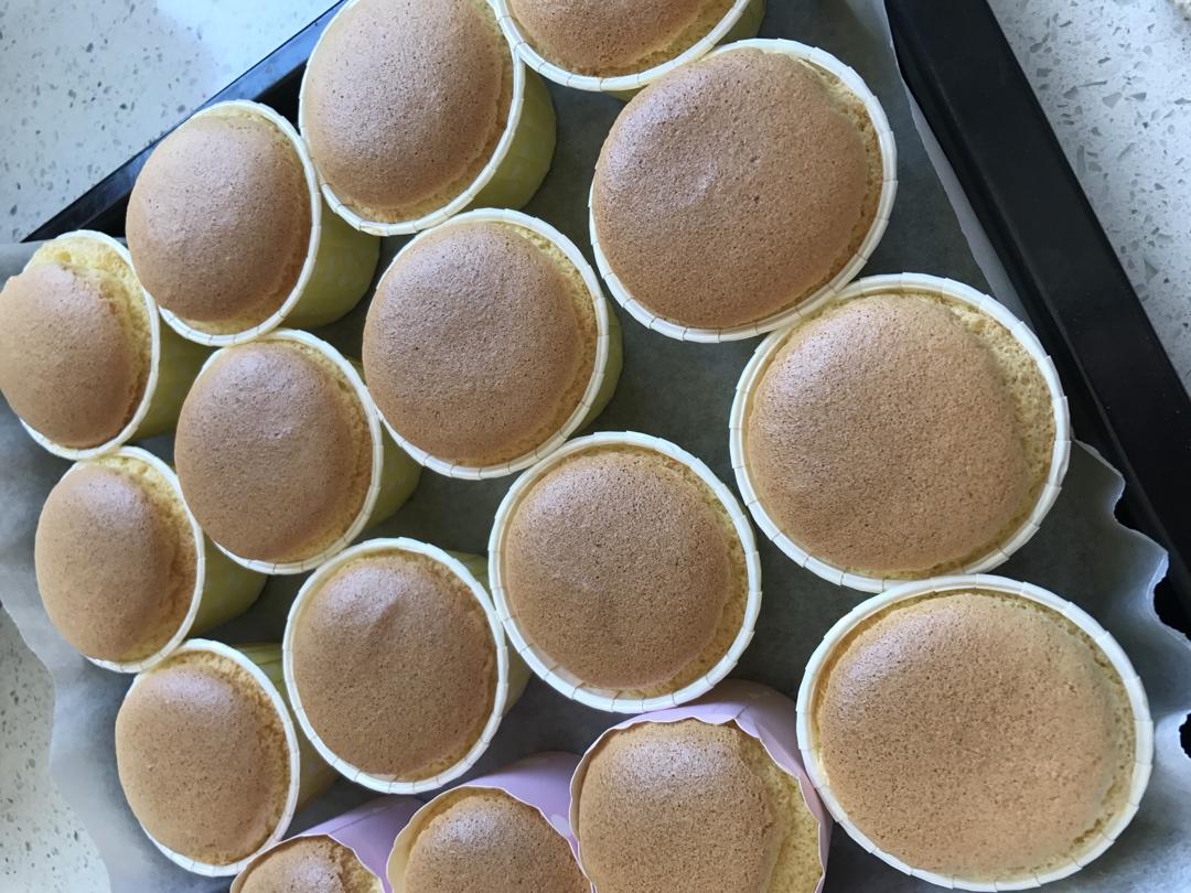 纸杯蛋糕 8寸戚风蛋糕的量