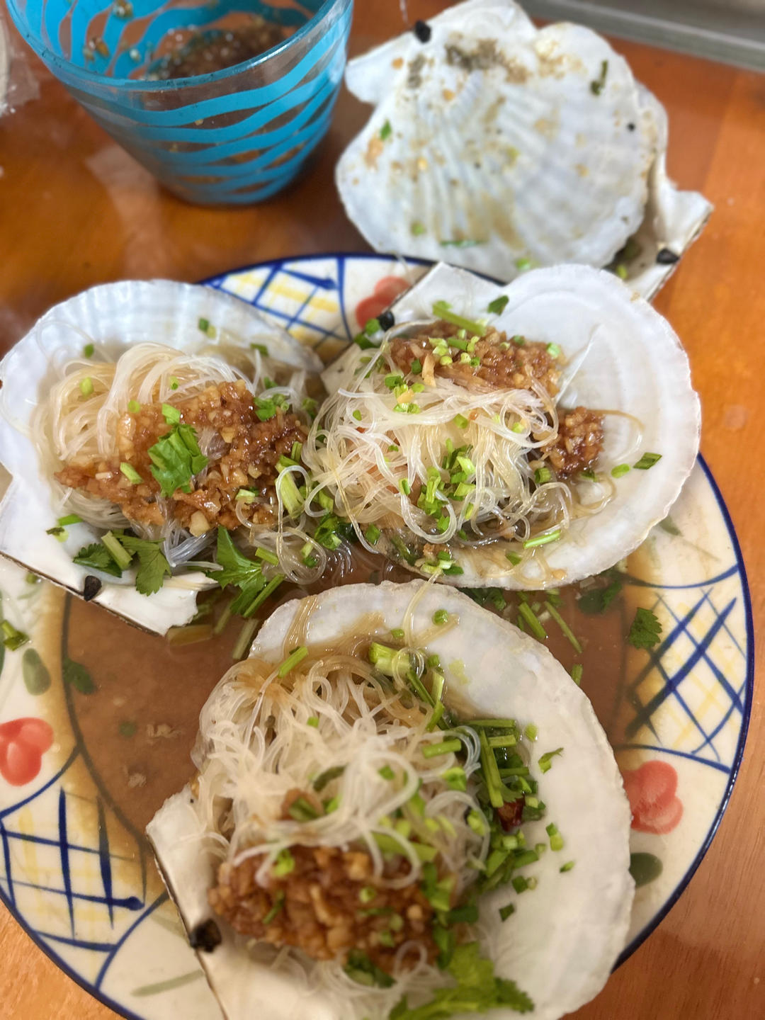 零失败的蒜蓉粉丝蒸扇贝
