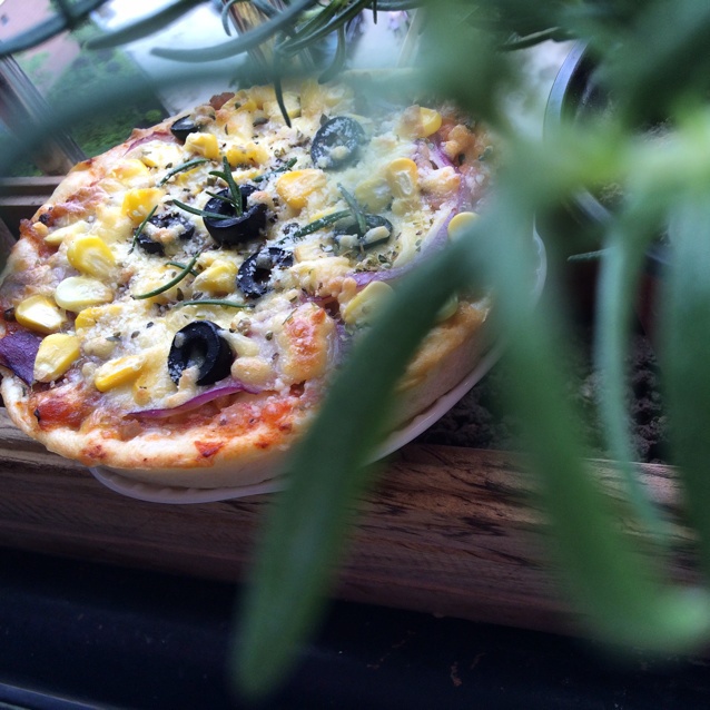 蘑菇火腿心花边比萨