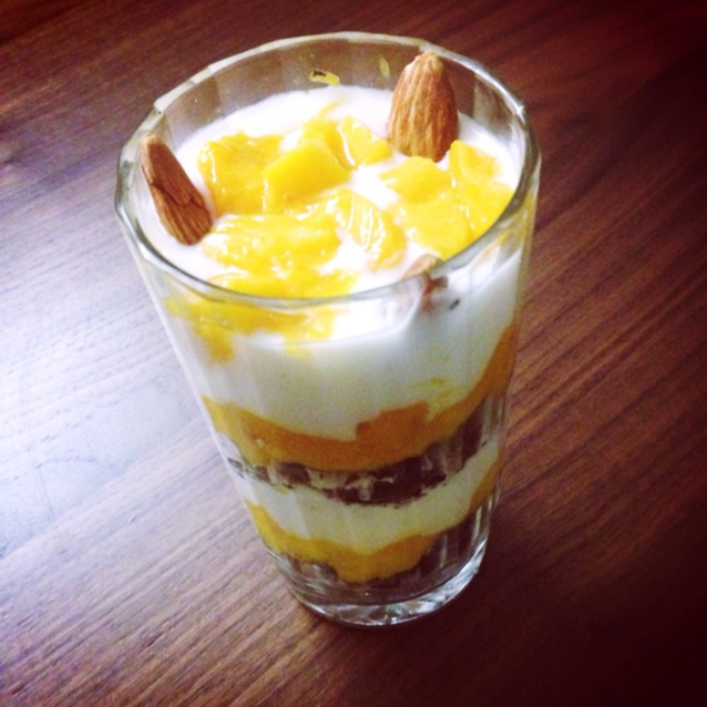 芒果酸奶杯