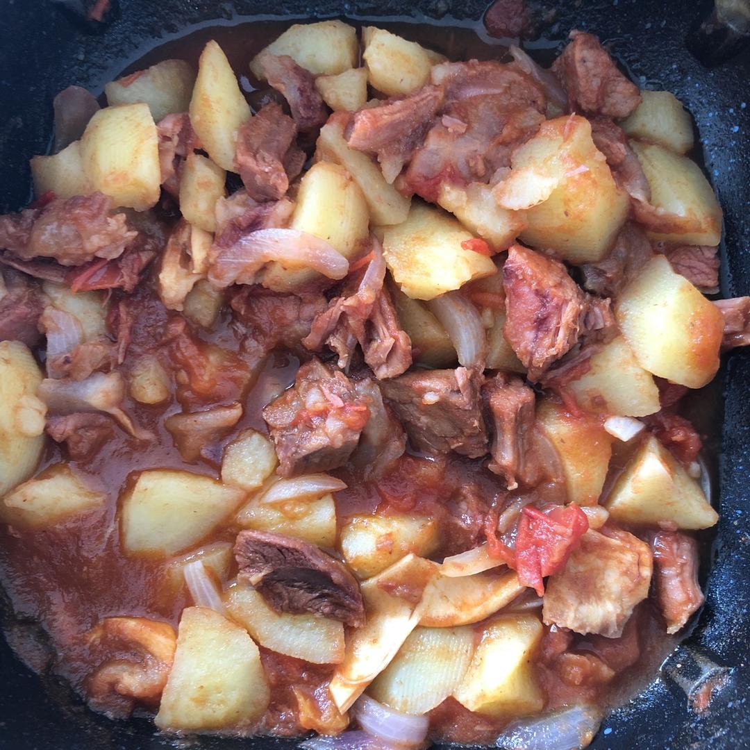 快手西红柿土豆炖牛肉