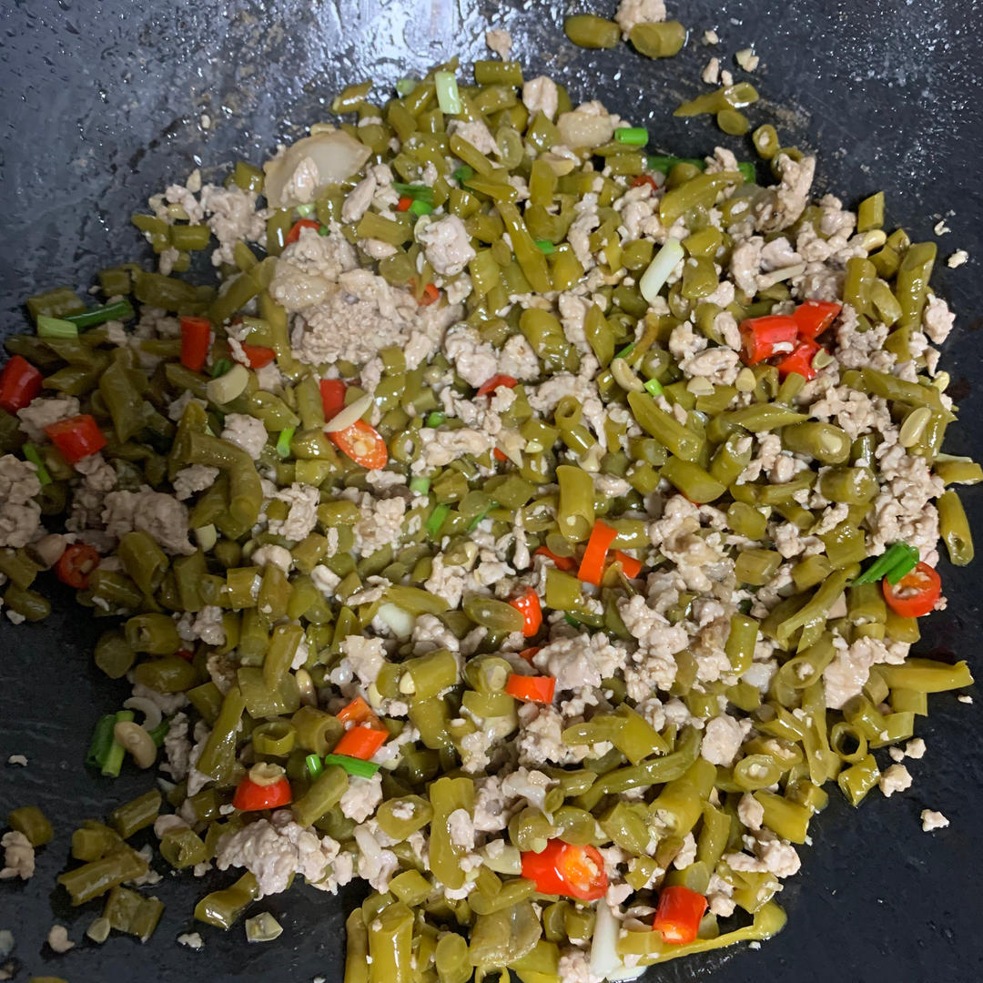 酸豆角炒肉末